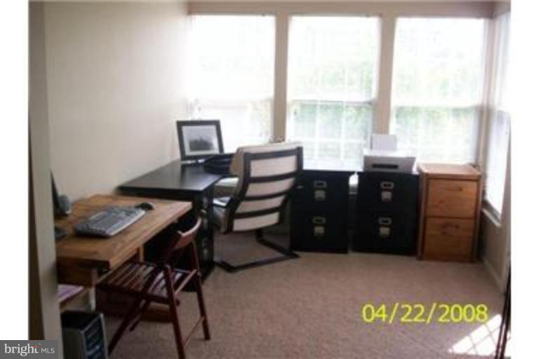 869 Deering Road, Unit 9L Pasadena, MD 21122 - Photo 8 of 15 Sunroom
