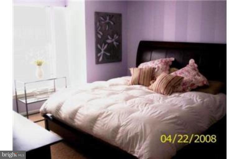 869 Deering Road, Unit 9L Pasadena, MD 21122 - Photo 10 of 15 Master Bedroom