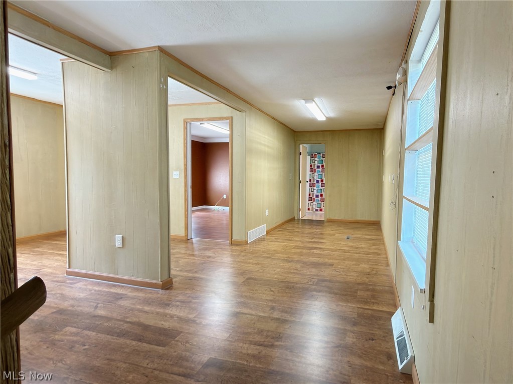 2584 North Ridge Road Painesville, OH 44077 - Photo 4 of 50