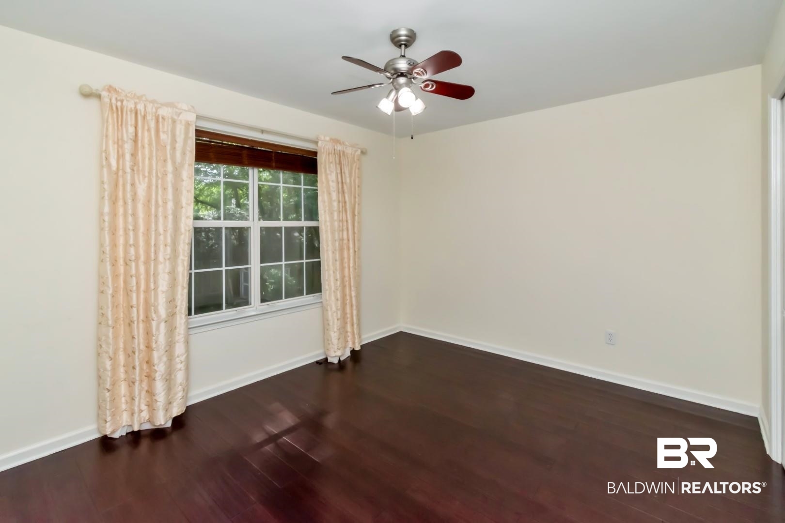 1071 Southern Way Court Mobile, AL 36609 - Photo 23 of 44 Bedroom