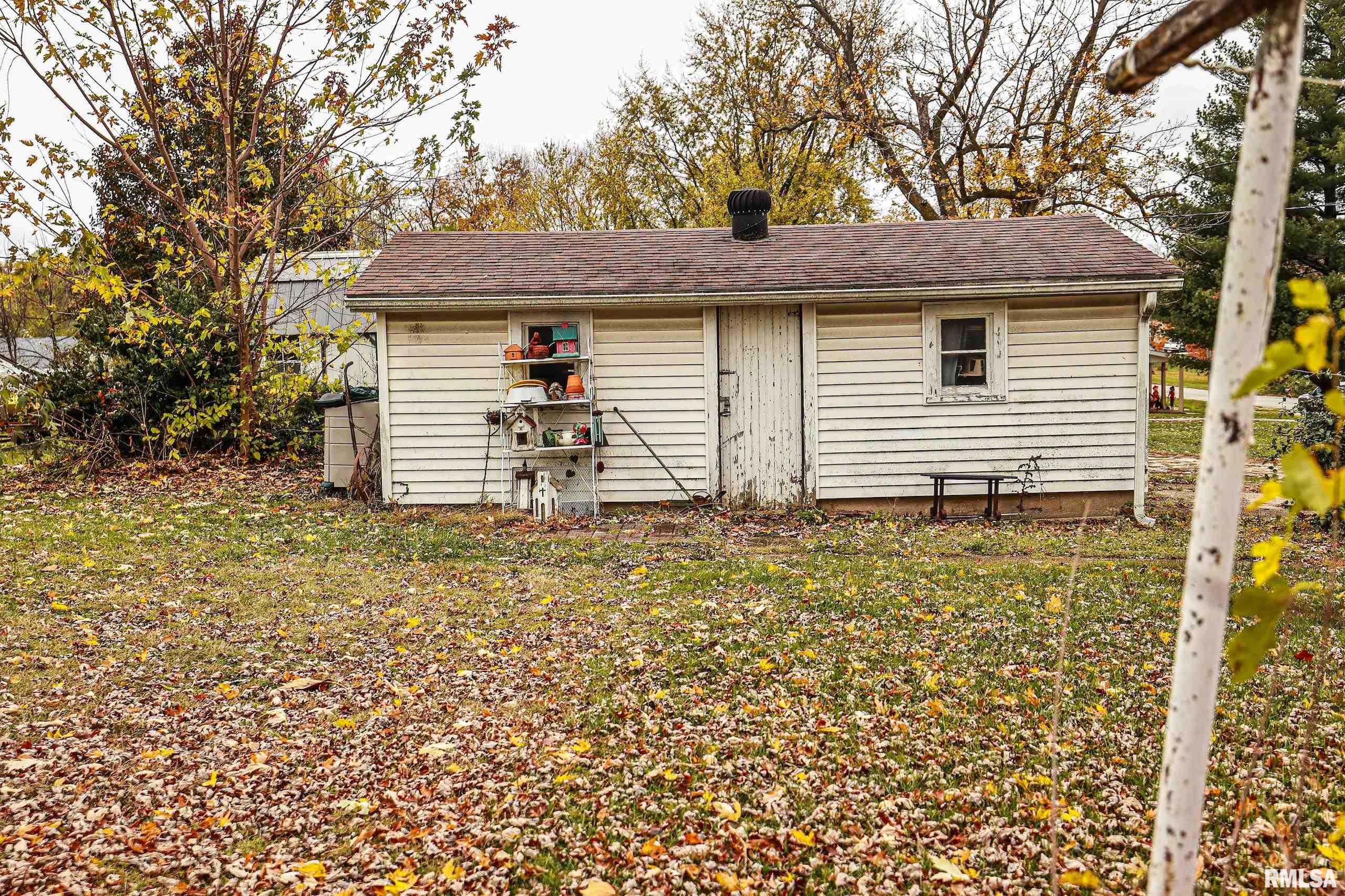 711 West Perry Street Pittsfield, IL 62363 - Photo 14 of 26 Gallery Image 14