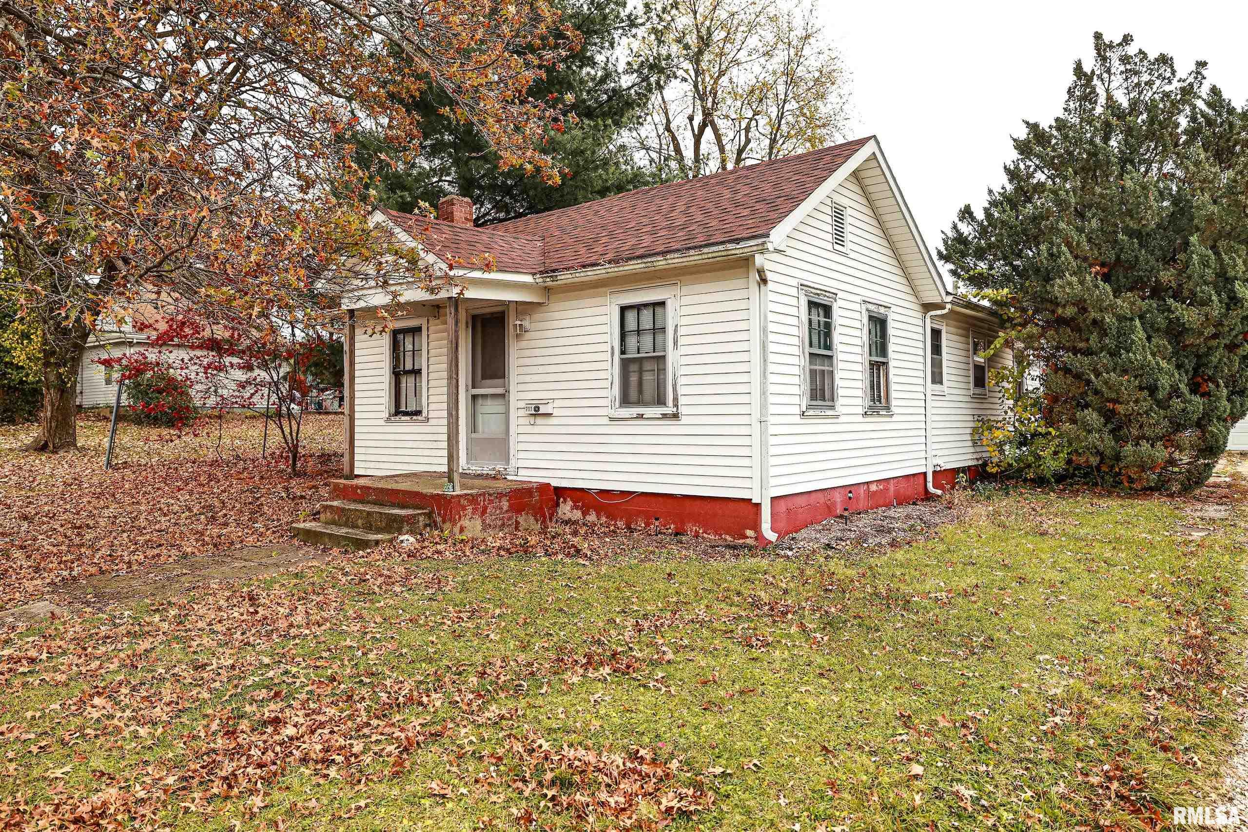711 West Perry Street Pittsfield, IL 62363 - Photo 16 of 26 Gallery Image 16
