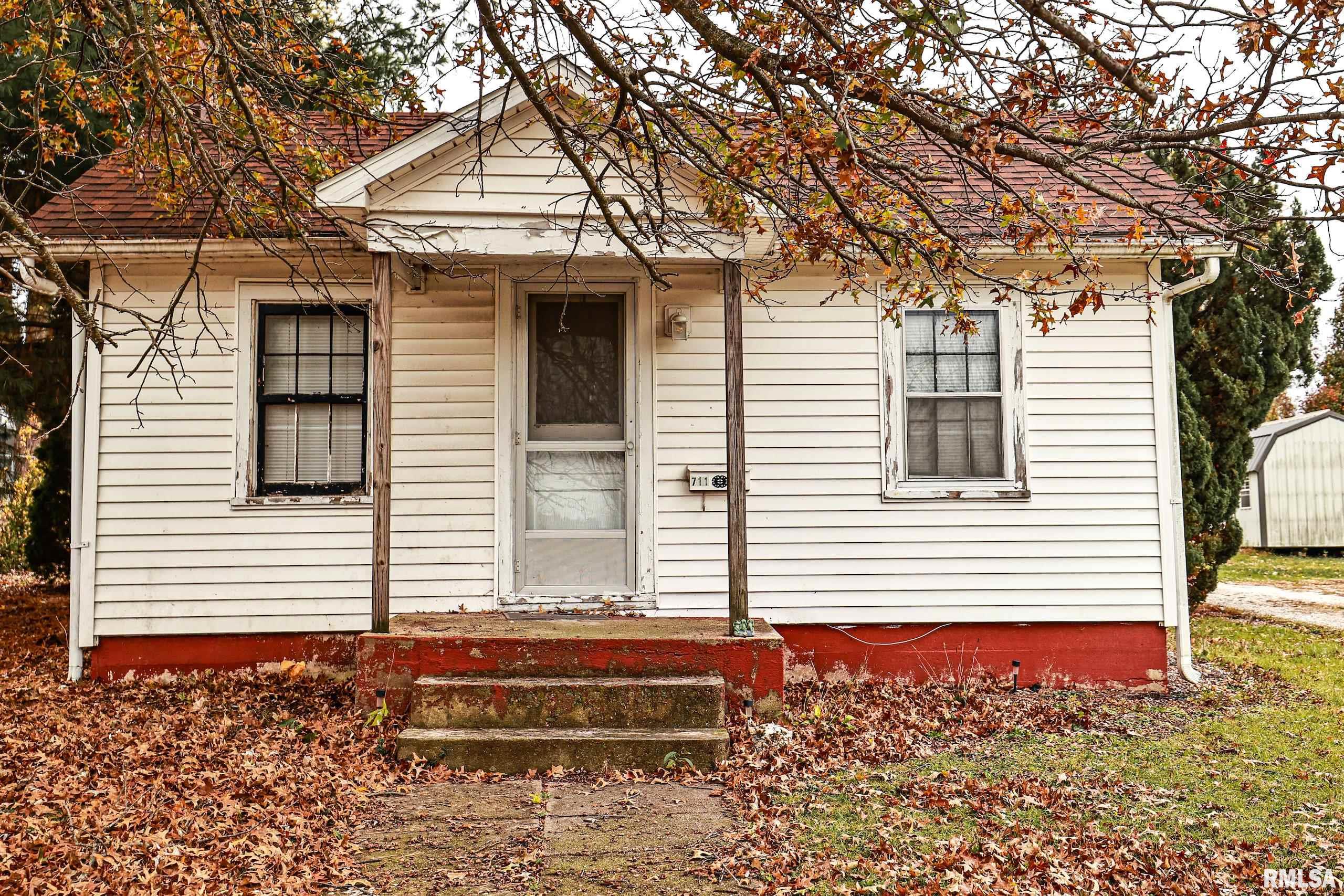 711 West Perry Street Pittsfield, IL 62363 - Photo 6 of 26 Gallery Image 6
