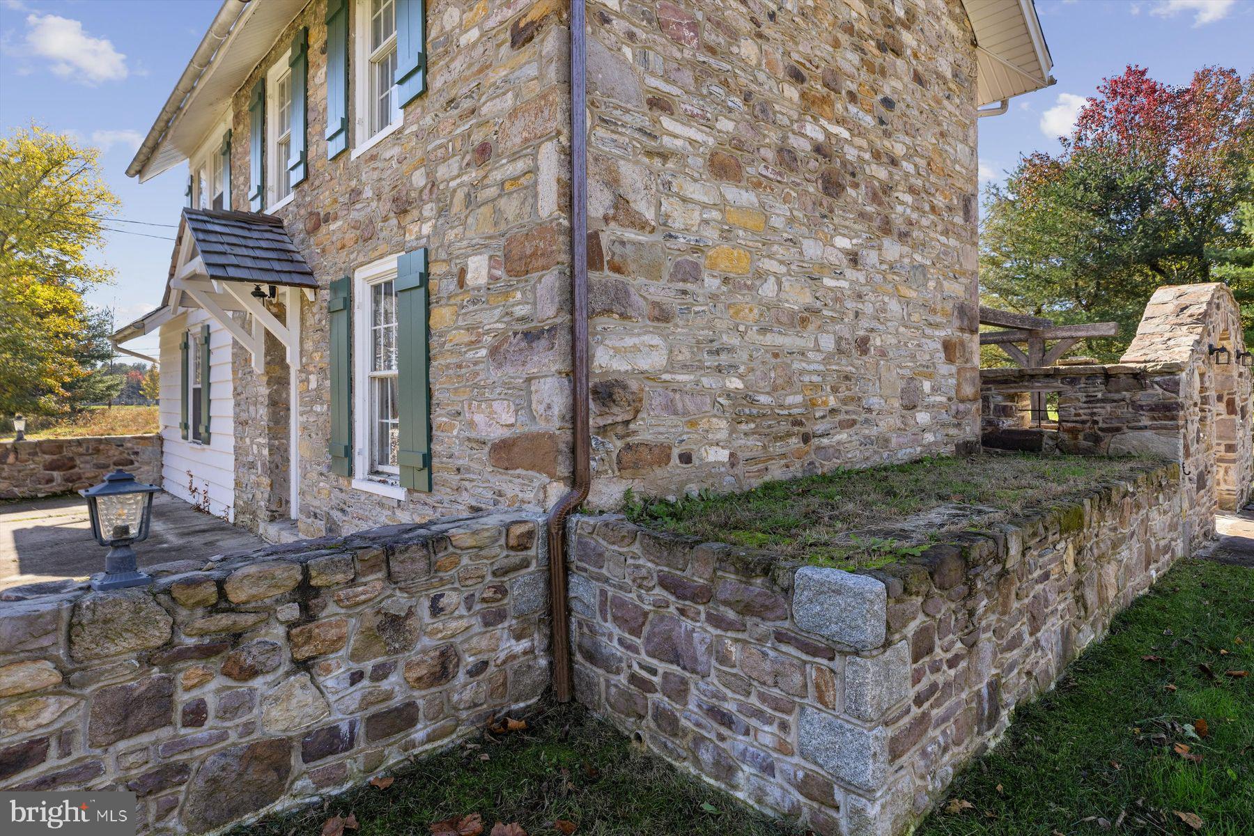 2729 River Road New Hope, PA 18938 - Photo 2 of 31