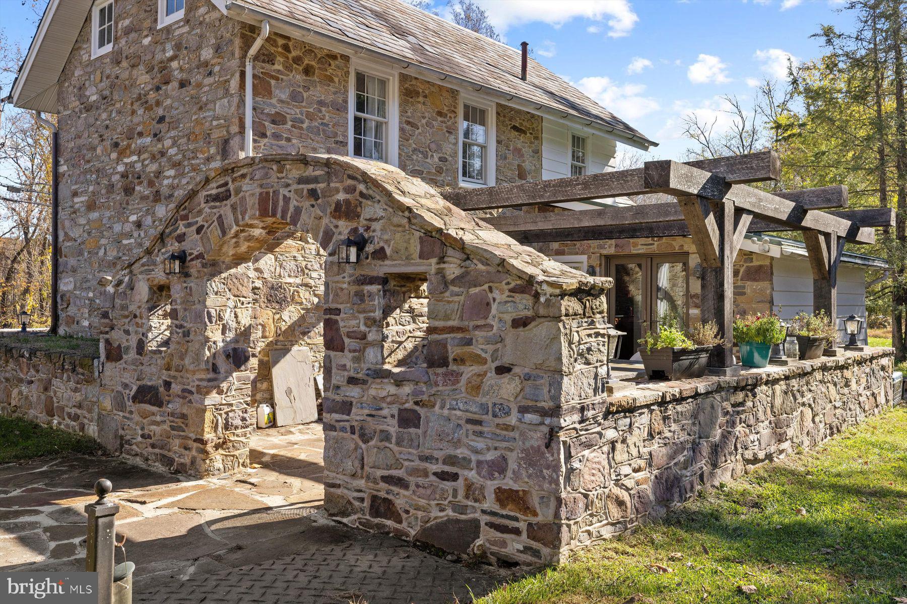 2729 River Road New Hope, PA 18938 - Photo 4 of 31