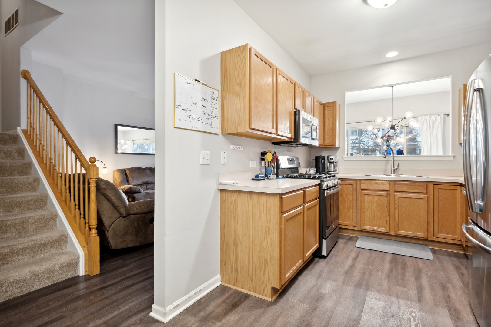 808 County Line Road Aurora, IL 60502 - Photo 8 of 16 Gallery Image 8