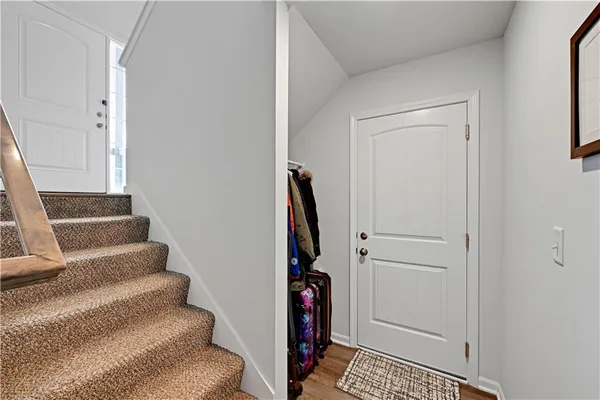 $360,000 | 826 Shane Lane, Belton, MO 64012