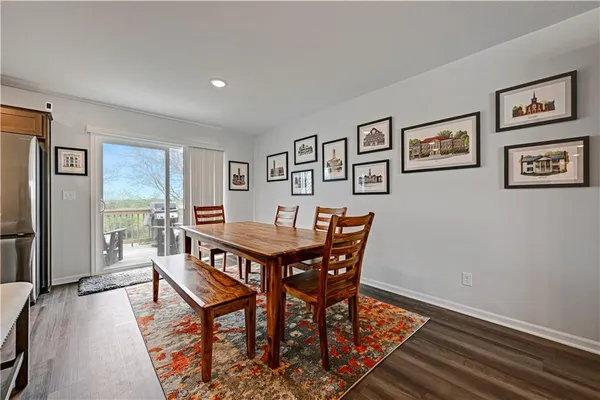 $360,000 | 826 Shane Lane, Belton, MO 64012