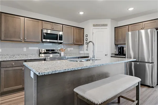 $360,000 | 826 Shane Lane, Belton, MO 64012