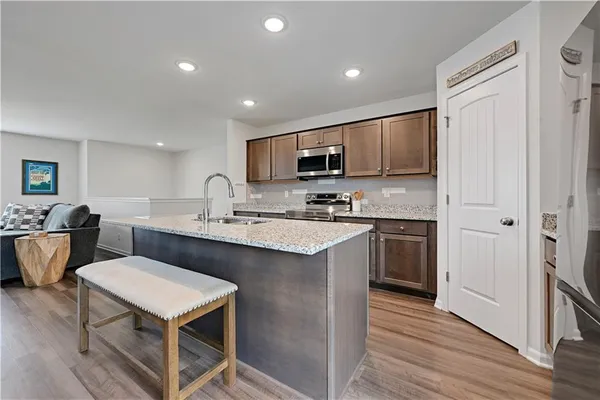 $360,000 | 826 Shane Lane, Belton, MO 64012