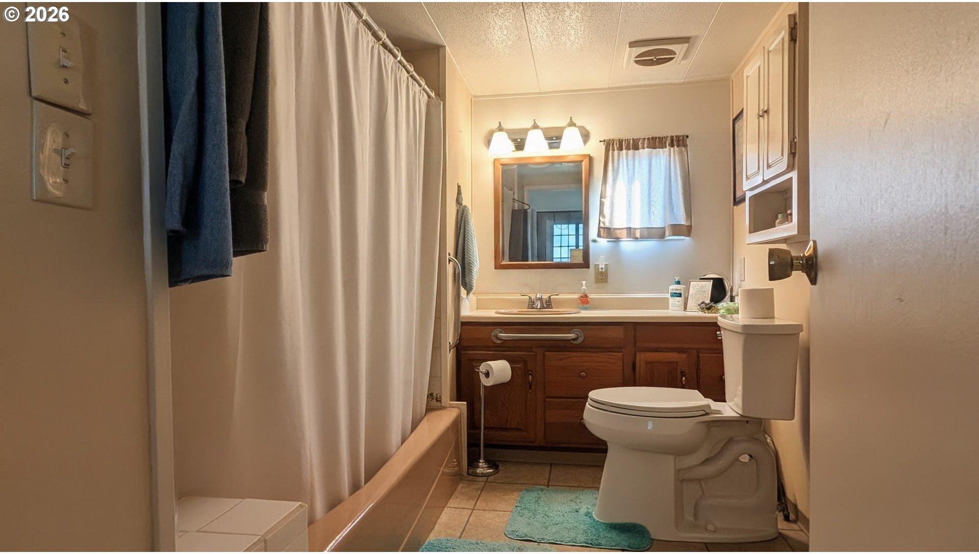1475 Green Acres Road, Unit 123 Eugene, OR 97408 - Photo 10 of 16 Gallery Image 10