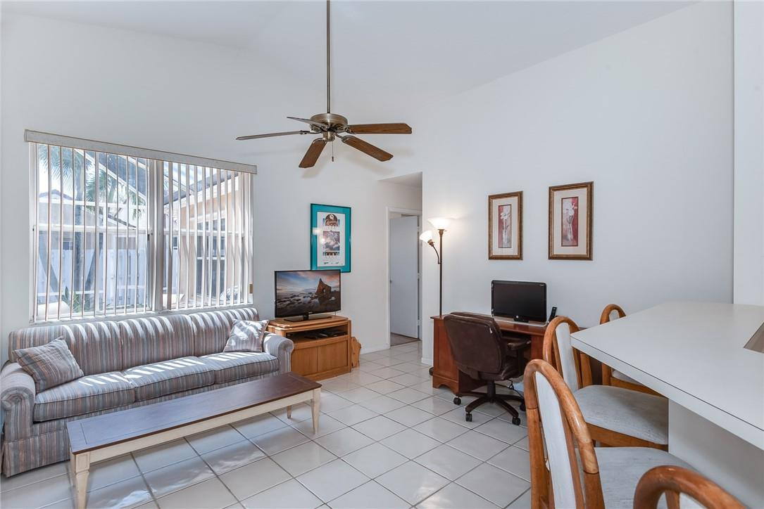 938 Falling Water Road Weston, FL 33326 - Photo 11 of 25 Photo 11