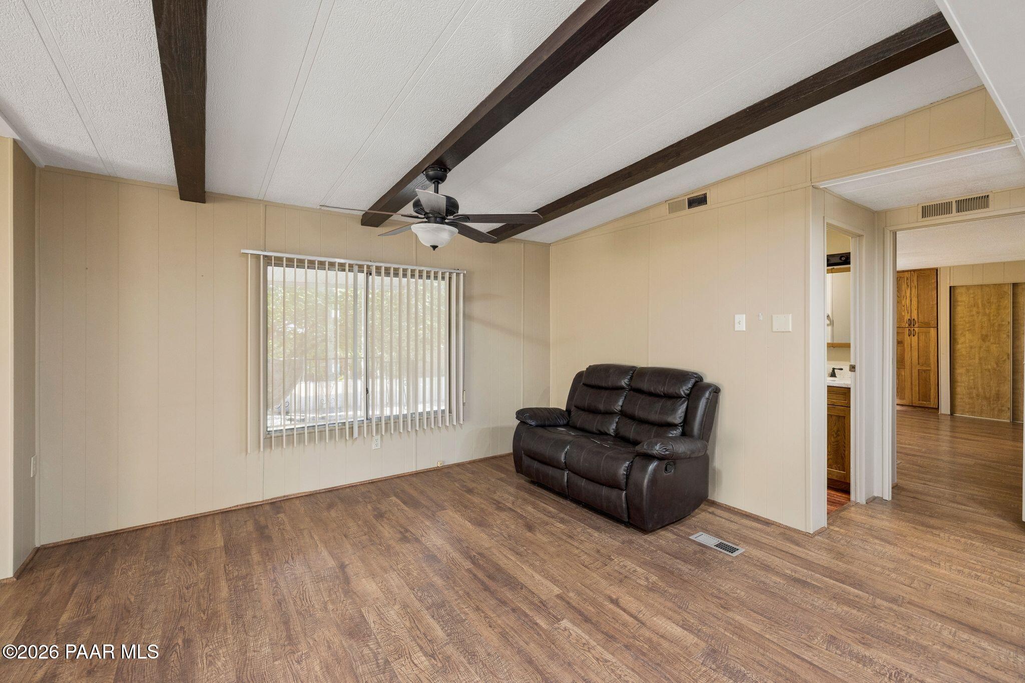 17441 East Bob White Road Mayer, AZ 86333 - Photo 12 of 30 LivingRoom