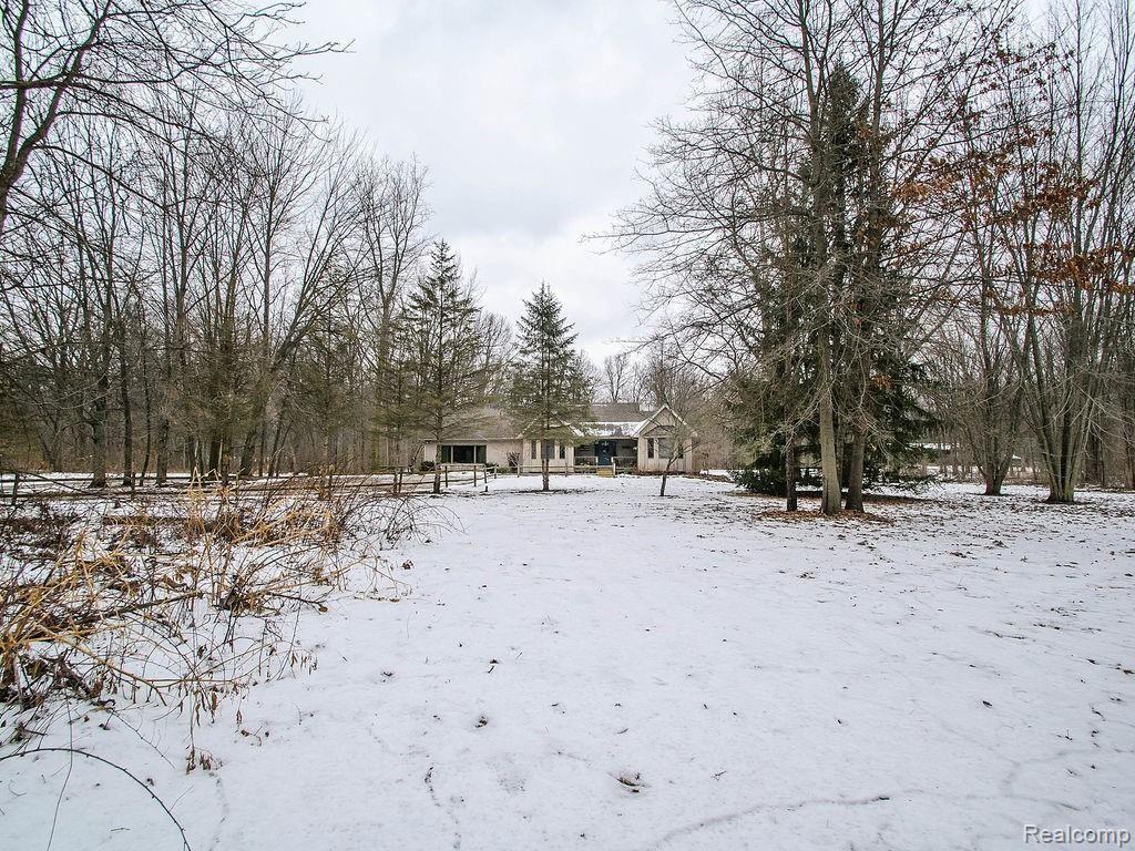 42856 Willis Road Belleville, MI 48111 - Photo 3 of 53 002_48.jpg