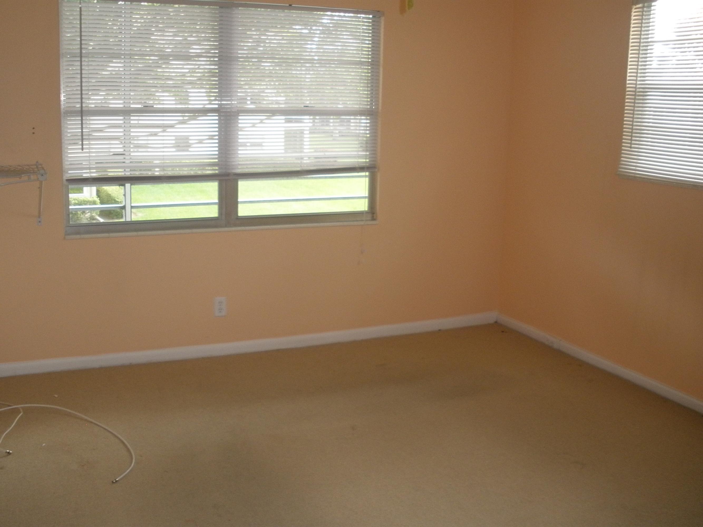 606 Fanshaw North, Unit O Boca Raton, FL 33434 - Photo 8 of 10 009