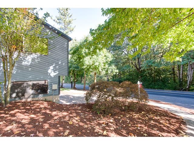 2375 Southeast Regner Road Gresham, OR 97080 - Photo 2 of 16 Exterior