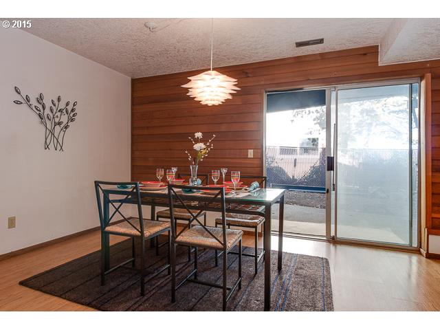 2375 Southeast Regner Road Gresham, OR 97080 - Photo 7 of 16 Dining Area