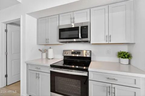 $2,575,000 | 10214 North 44th Street, Phoenix, AZ 85028