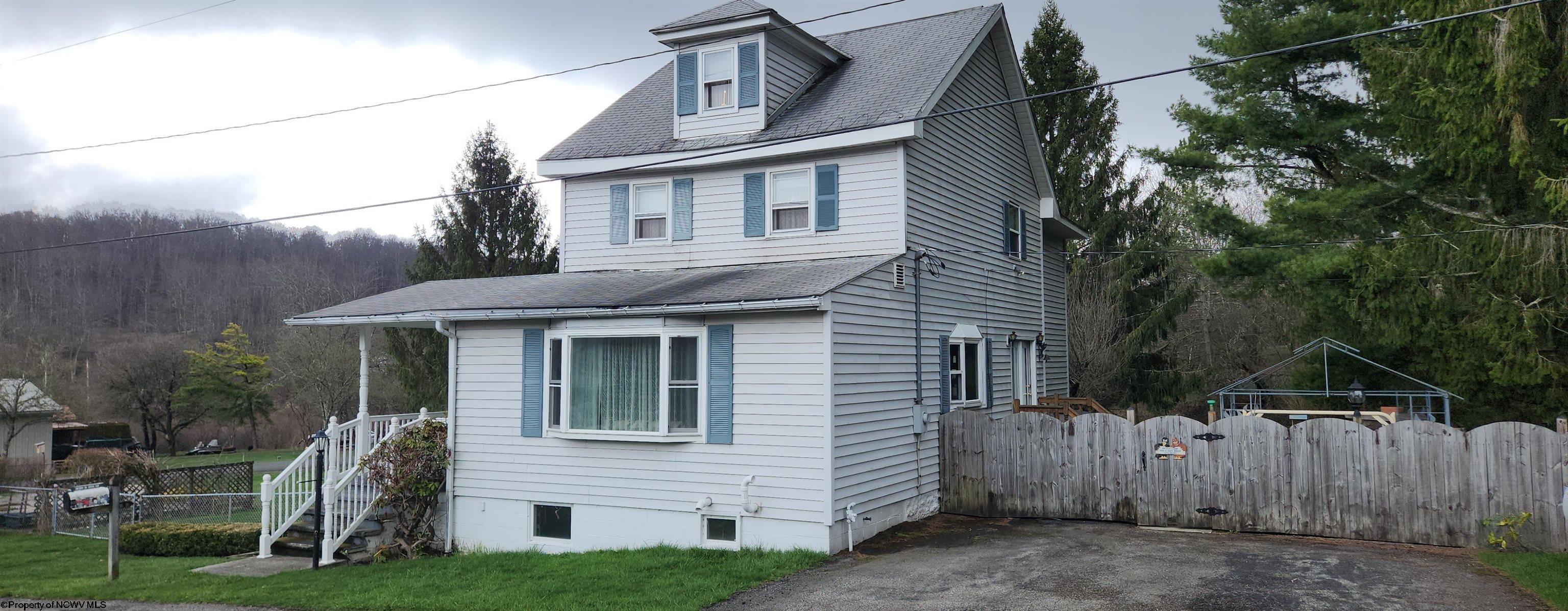 35 Perry Avenue Thomas, WV 26292 - Photo 1 of 25 Gallery Image 1
