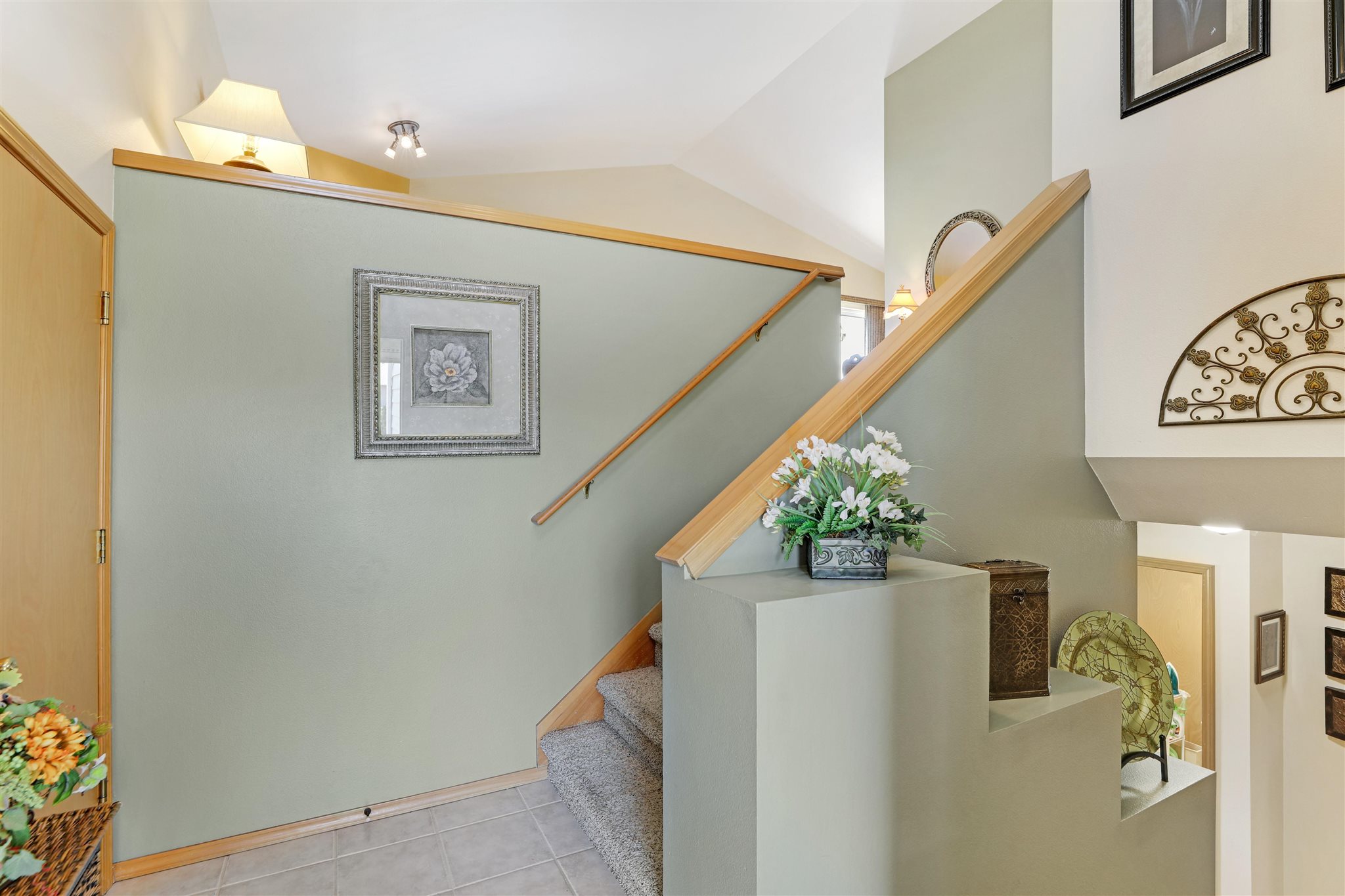2009 South St Charles Road Spokane Valley, WA 99037 - Photo 3 of 28 Gallery Image 3