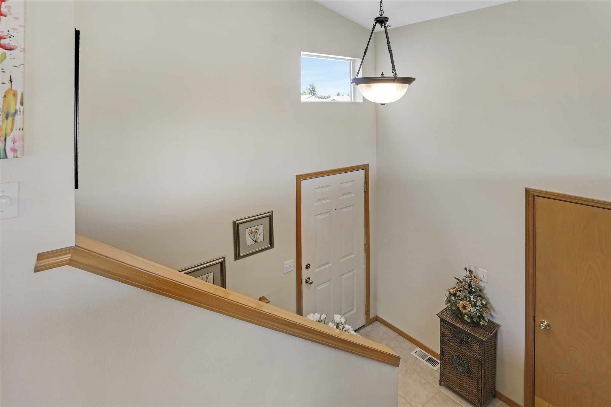 2009 South St Charles Road Spokane Valley, WA 99037 - Photo 4 of 28 Gallery Image 4