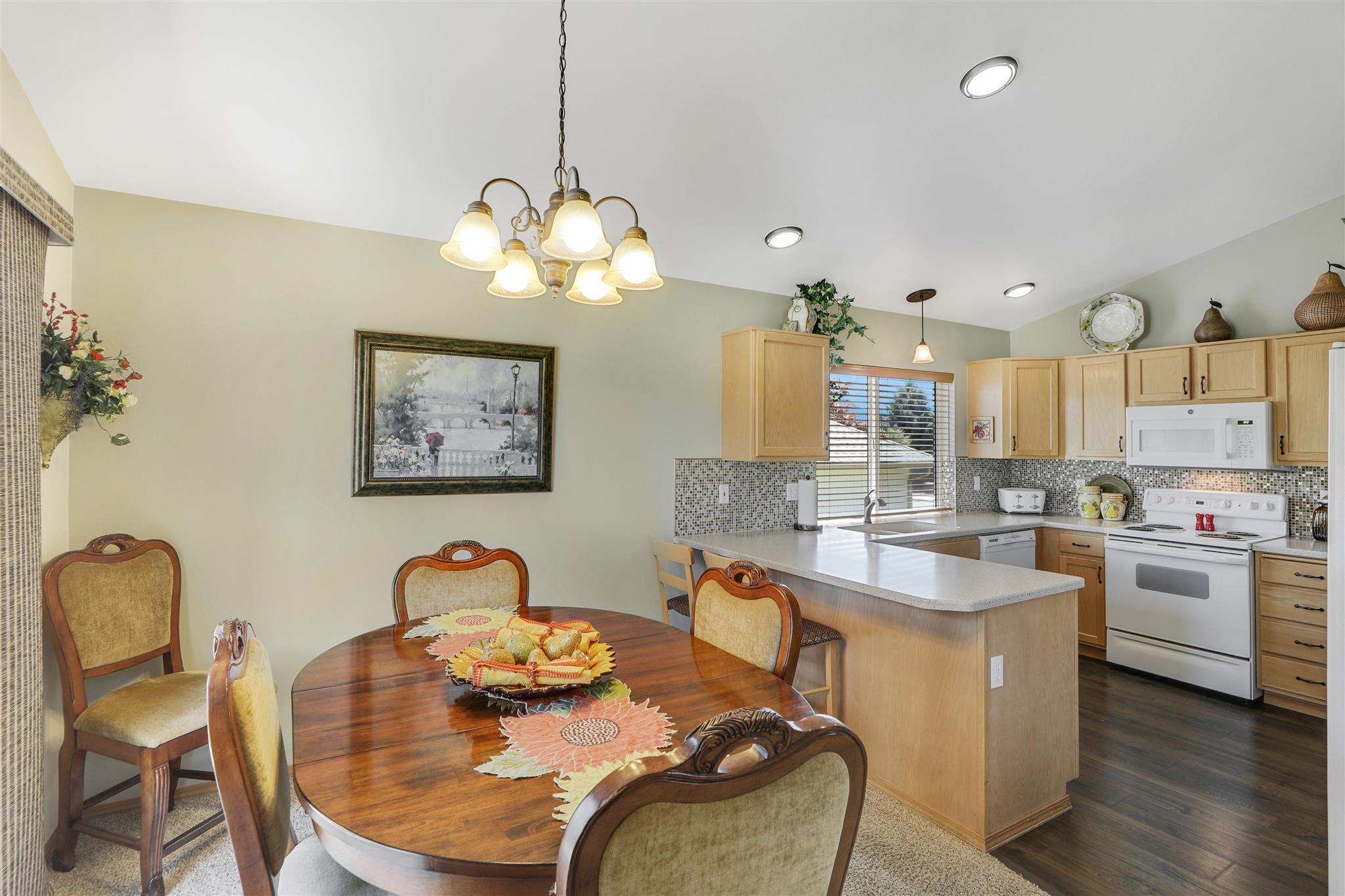 2009 South St Charles Road Spokane Valley, WA 99037 - Photo 10 of 28 Gallery Image 10