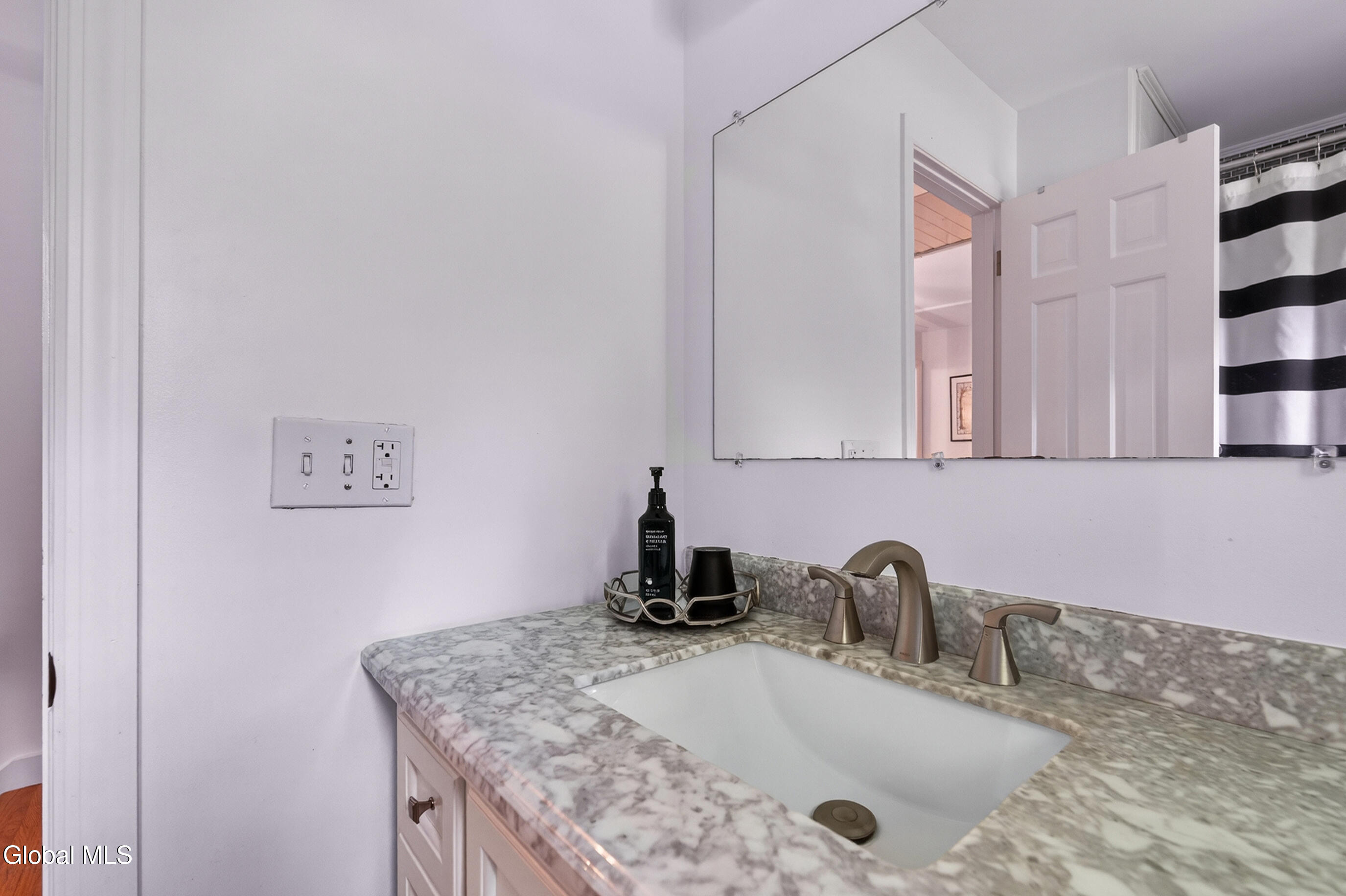 77 Huntersfield Road Bethlehem, NY 12054 - Photo 49 of 71 075-77-Huntersfield-Road-Delmar-NY-12054