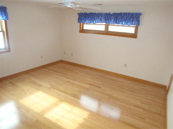 22 Spring Meadows South Hadley, MA 01075 - Photo 15 of 26