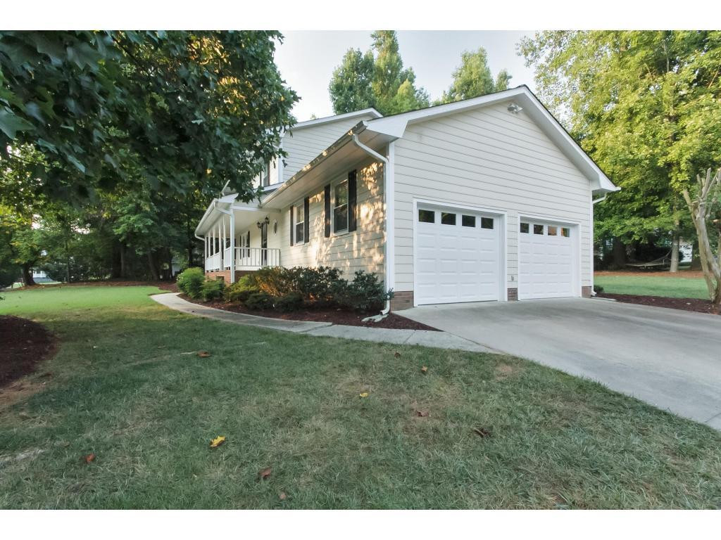 112 Stoneham Road Mebane, NC 27302 - Photo 2 of 24 Gallery Image 2