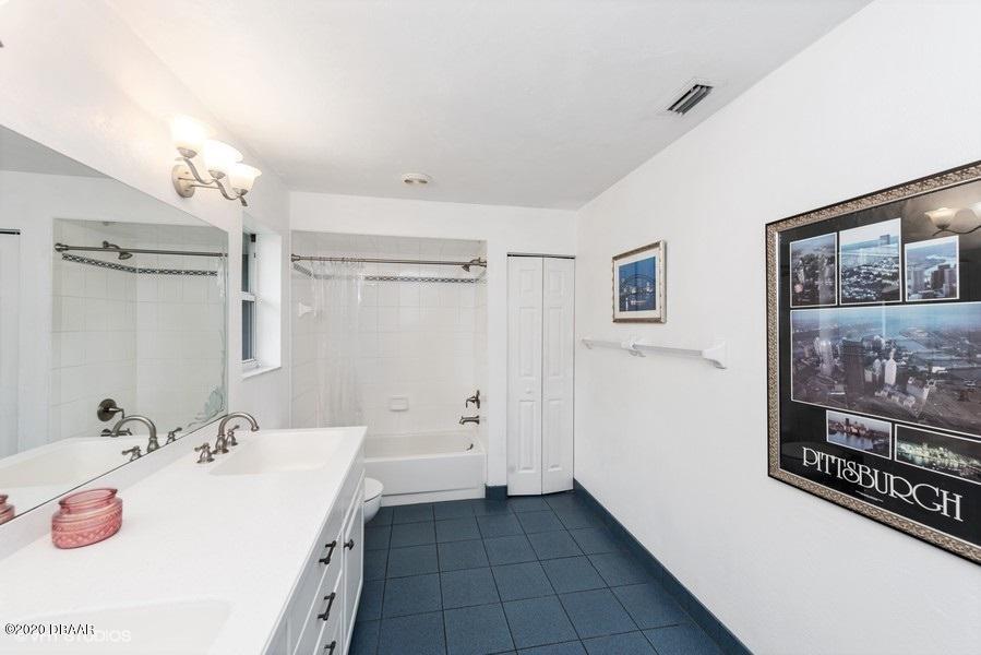 4063 Quail Ranch Road New Smyrna Beach, FL 32168 - Photo 26 of 38 bathroom