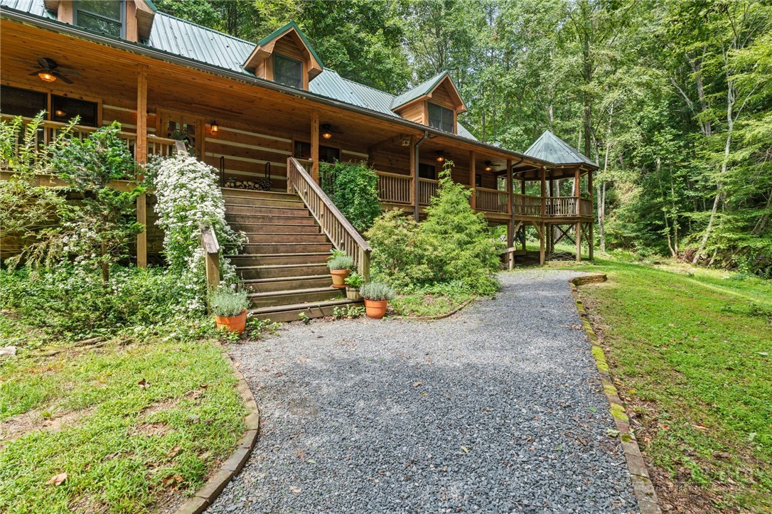 982 Jake's Mountain Road Deep Gap, NC 28618 - Photo 36 of 50 Gallery Image 36