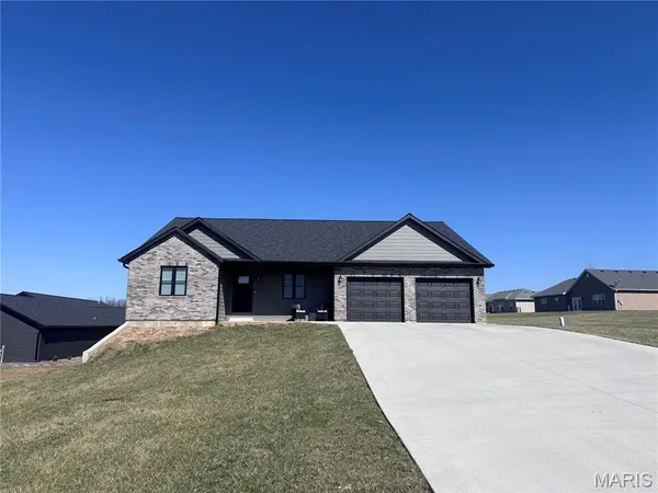 $434,500 | 9019 Idell Creek Lane, Hannibal, MO 63401