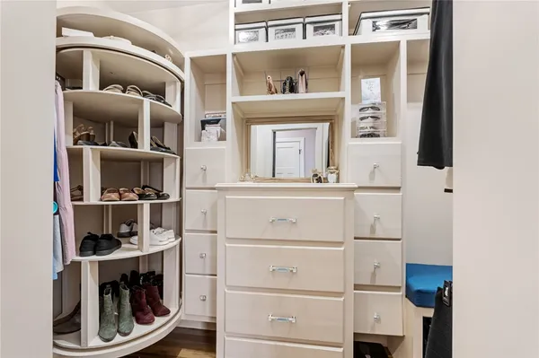 $895,000 | 10 Colonel Storrs Court, Greer, SC 29650