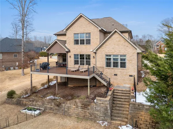 $895,000 | 10 Colonel Storrs Court, Greer, SC 29650