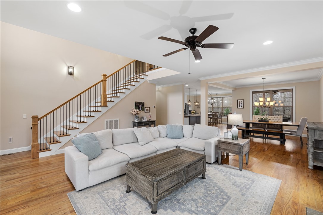 10 Colonel Storrs Court Greer, SC 29650 - Photo 8 of 49