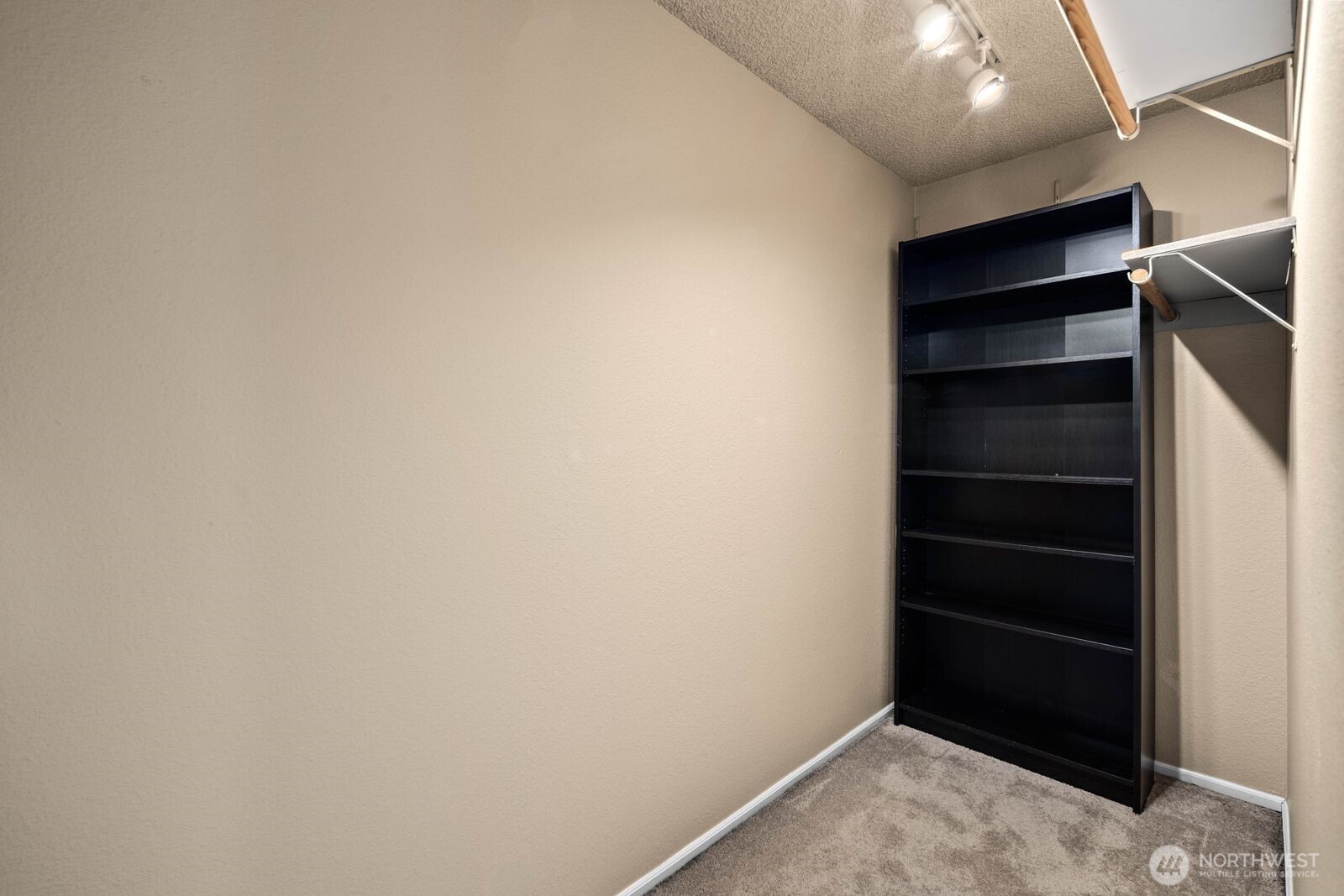 32405 1st Place South Federal Way, WA 98003 - Photo 26 of 39