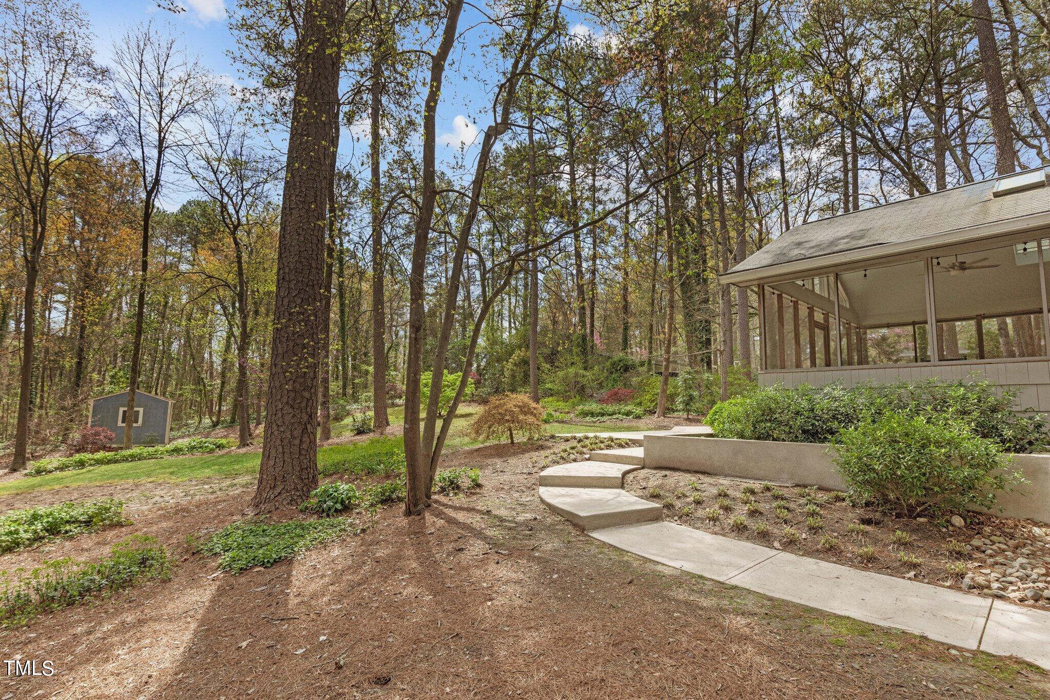 2733 Dogwood Road Durham, NC 27705 - Photo 35 of 44 34-web-or-mls-8Y3A1690