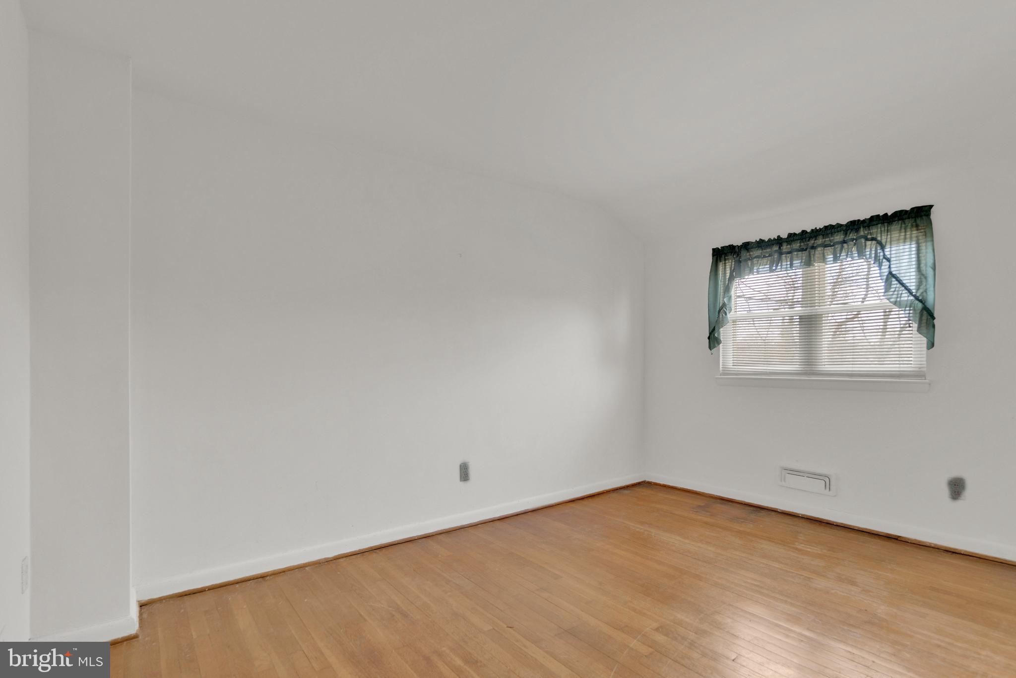 7723 Charlesmont Road Baltimore, MD 21222 - Photo 17 of 28 2nd Bedroom