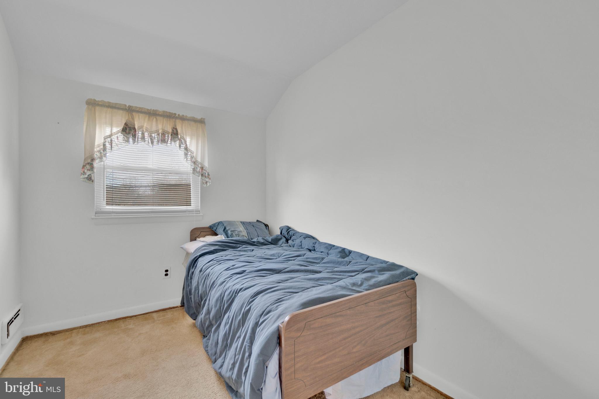 7723 Charlesmont Road Baltimore, MD 21222 - Photo 19 of 28 3rd Bedroom