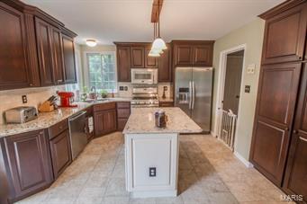 736 Trago Creek Road Ballwin, MO 63021 - Photo 7 of 26