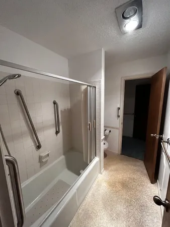 $900 | 6914 Gary Avenue, Unit B, Lubbock, TX 79413