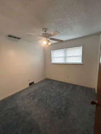 $900 | 6914 Gary Avenue, Unit B, Lubbock, TX 79413