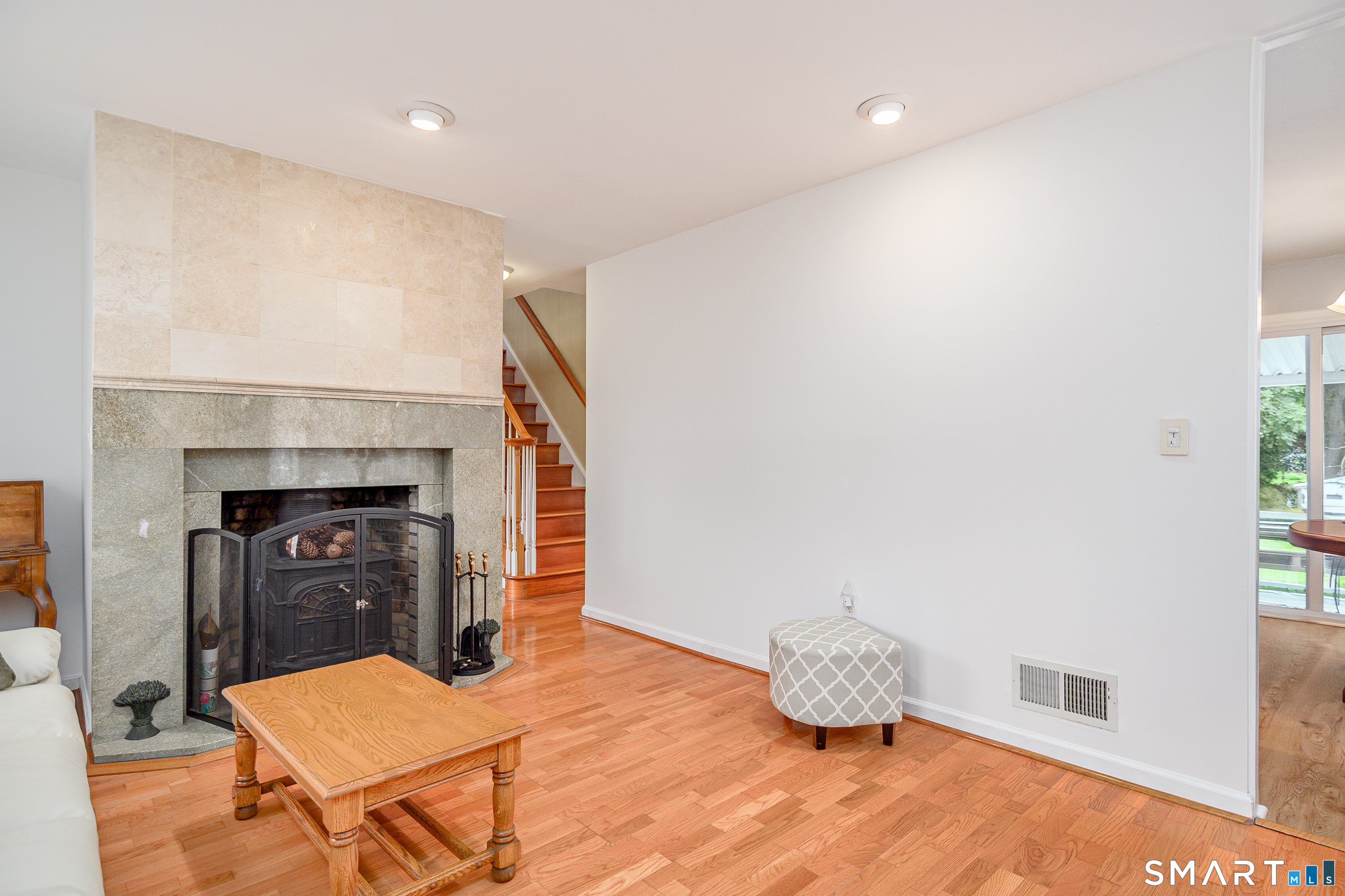 20 Wild Horse Road Stamford, CT 06905 - Photo 7 of 31