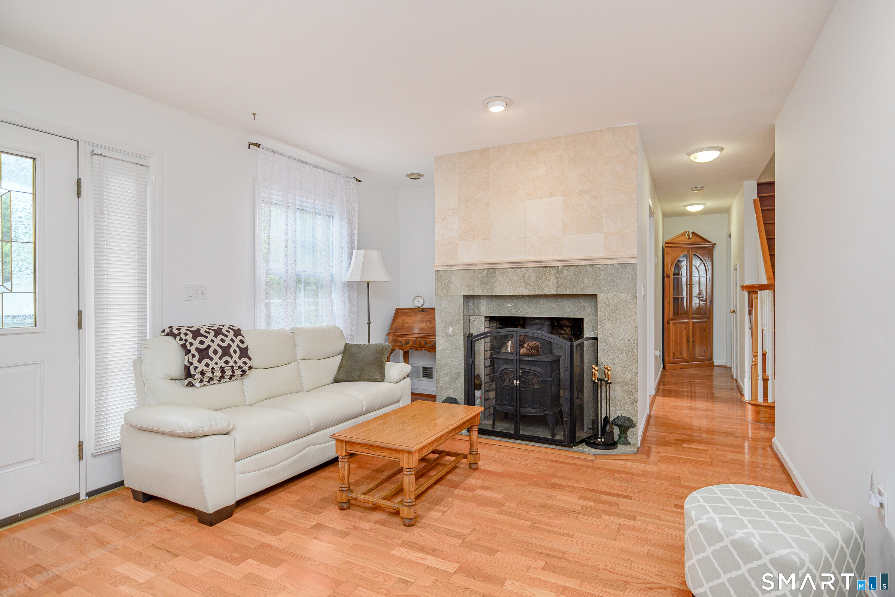 20 Wild Horse Road Stamford, CT 06905 - Photo 8 of 31