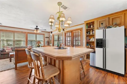 $229,000 | 209 Lake Street, Lake Charles, LA 70607