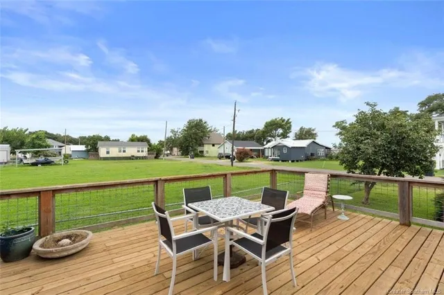 $229,000 | 209 Lake Street, Lake Charles, LA 70607