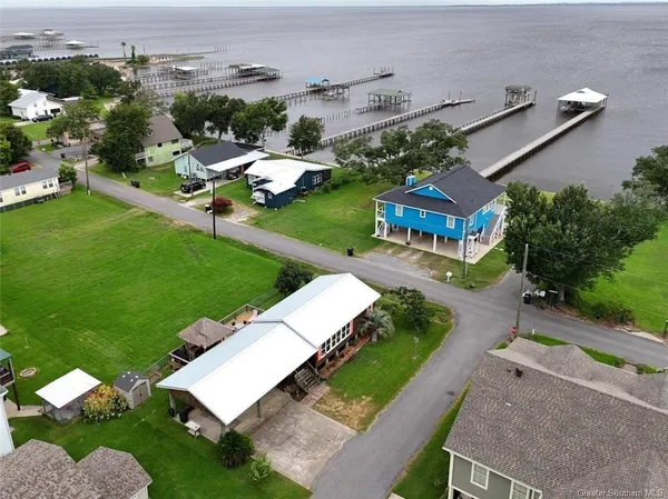 $219,000 | 209 Lake Street, Lake Charles, LA 70607