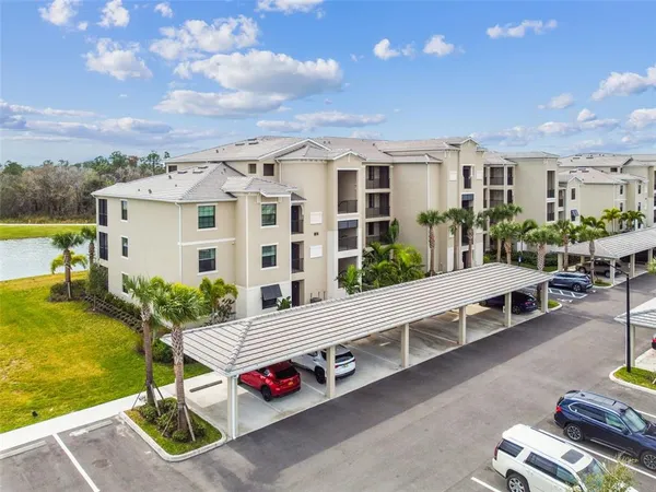 $345,000 | 18114 Gawthrop Drive, Unit 106, Bradenton, FL 34211