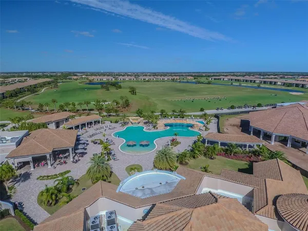 $345,000 | 18114 Gawthrop Drive, Unit 106, Bradenton, FL 34211