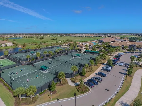 $345,000 | 18114 Gawthrop Drive, Unit 106, Bradenton, FL 34211